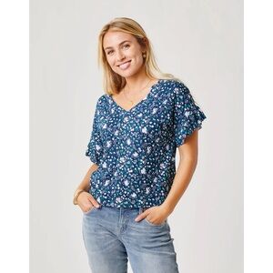 Carve Designs Hazel Boxy Flutter Sleeve Top in Navy Floral Size S